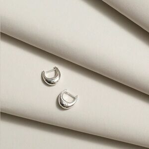 Madewell Delicate Collection Puffy Hoop Earrings in Sterling Silver